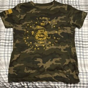 Camo Howitzer T-Shirt with Graphic Print
